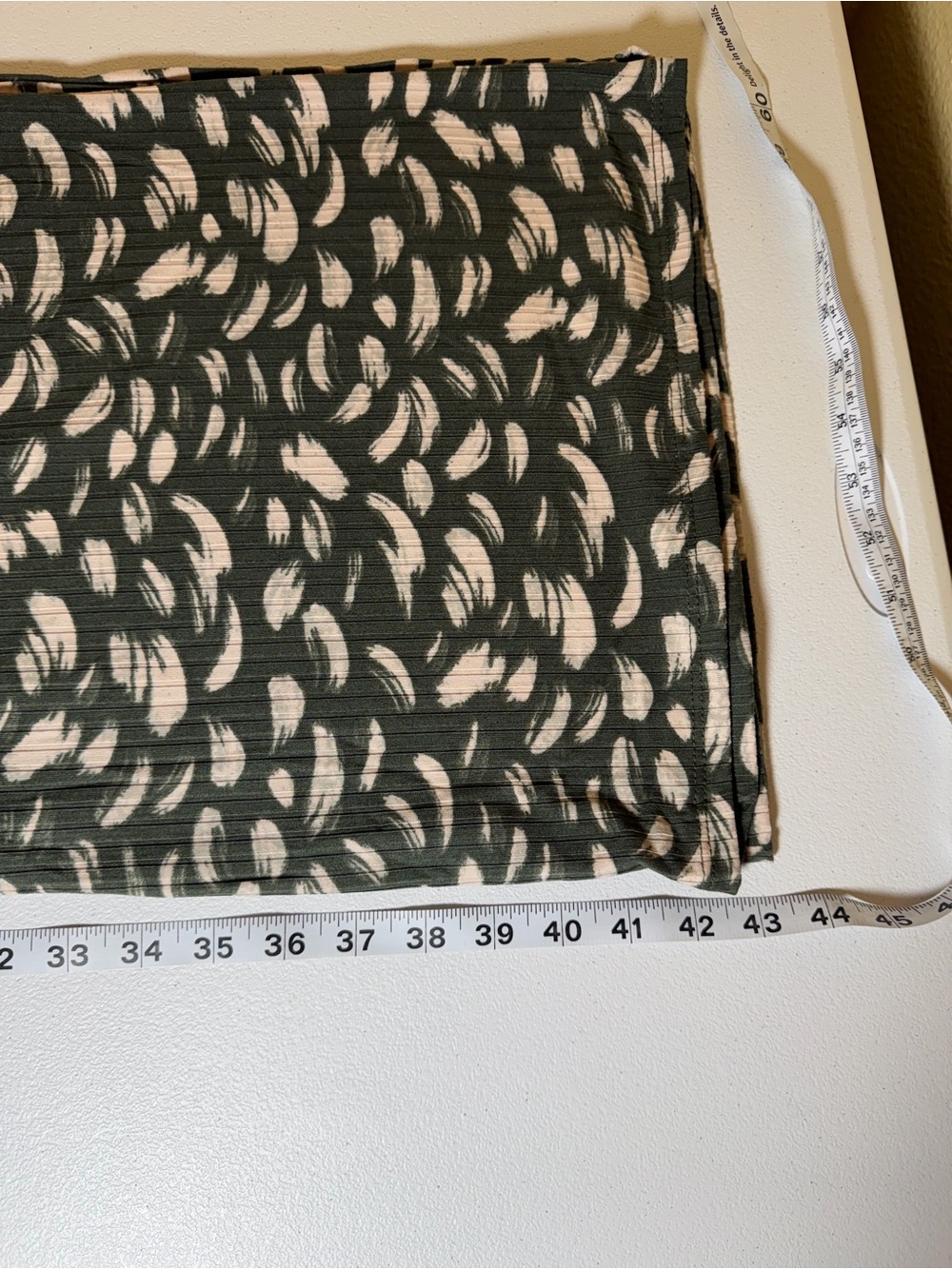 entro Olive Green Wide-Leg falling leaf print Pants NWT size Large - Picture 3 of 9